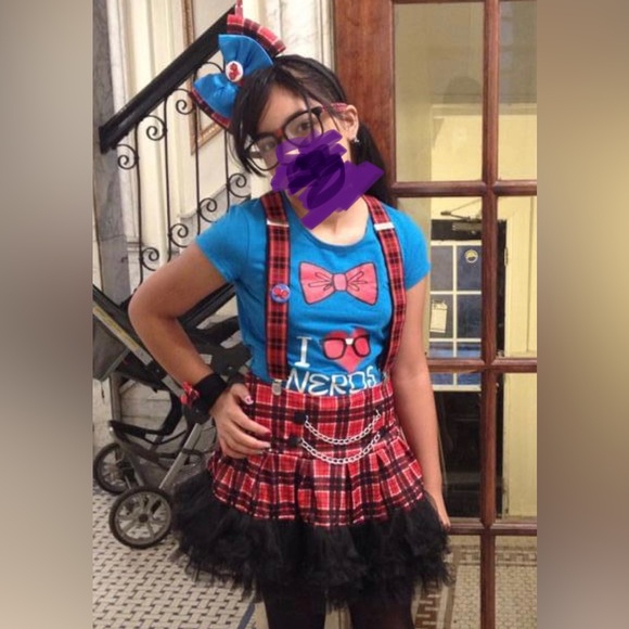 Costume - Picture 3 of 3